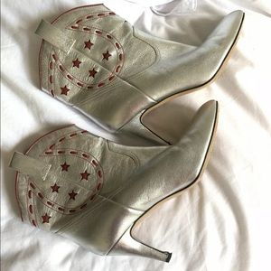 Marc jacobs silver cowboy boot heels